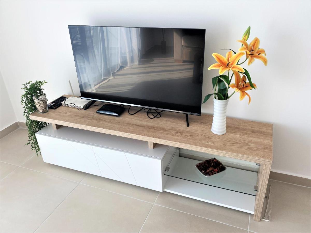 Sea View Apartment Elite2 Sarande Exterior photo