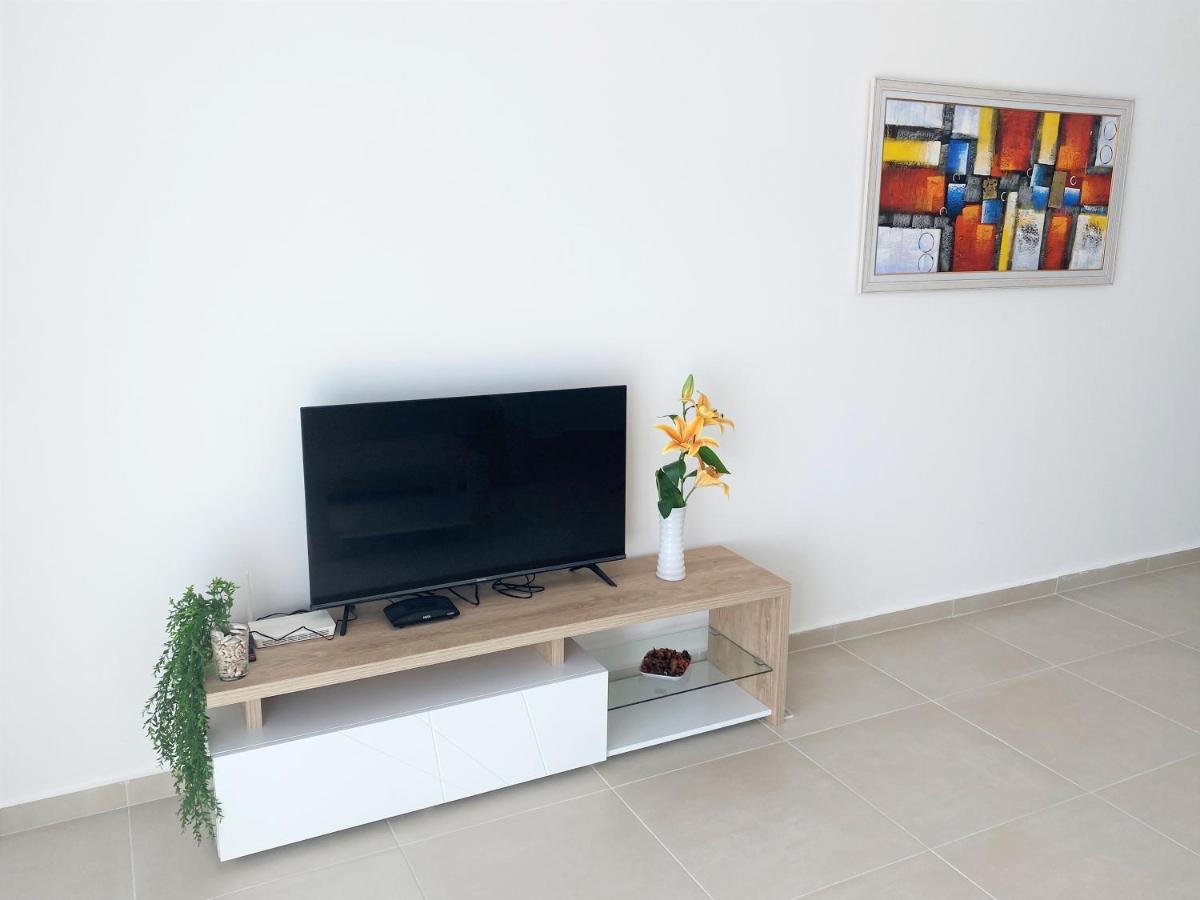 Sea View Apartment Elite2 Sarande Exterior photo